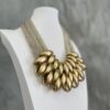 Collar dorado